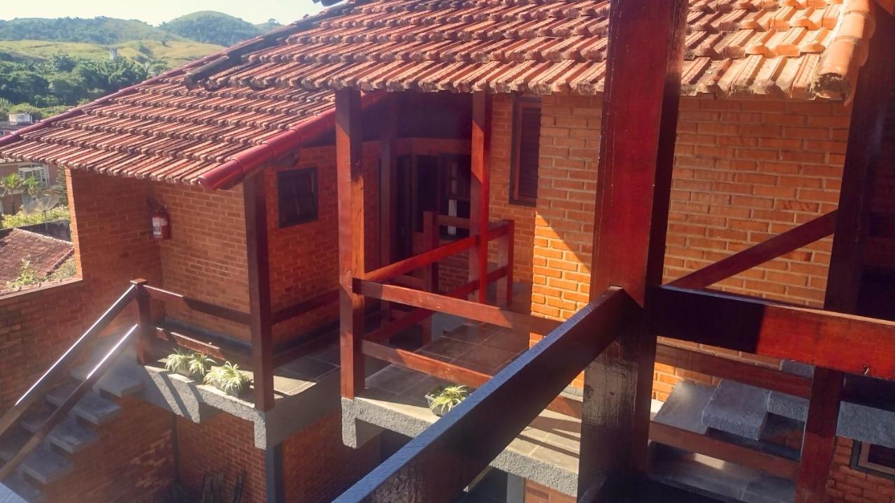 Vale Palmeiras Inn *